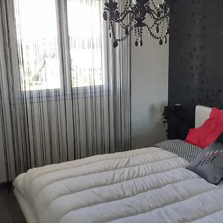 Haute-loire Belle Maison Neuve Plain-pied 4 Etoiles Avec Parc Arbore Clos