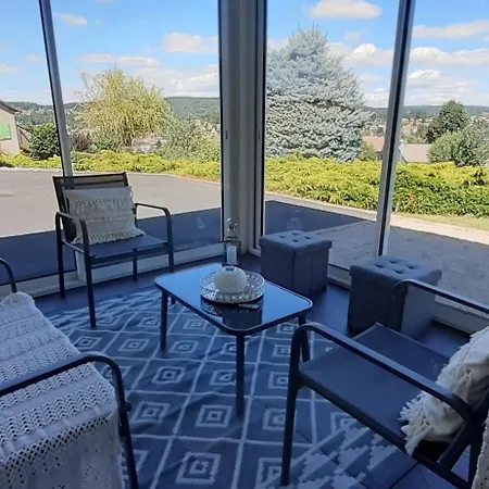 Villa Haute-loire Belle Maison Neuve Plain-pied 4 Etoiles Avec Parc Arbore Clos