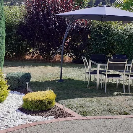 Haute-loire Belle Maison Neuve Plain-pied 4 Etoiles Avec Parc Arbore Clos Villa