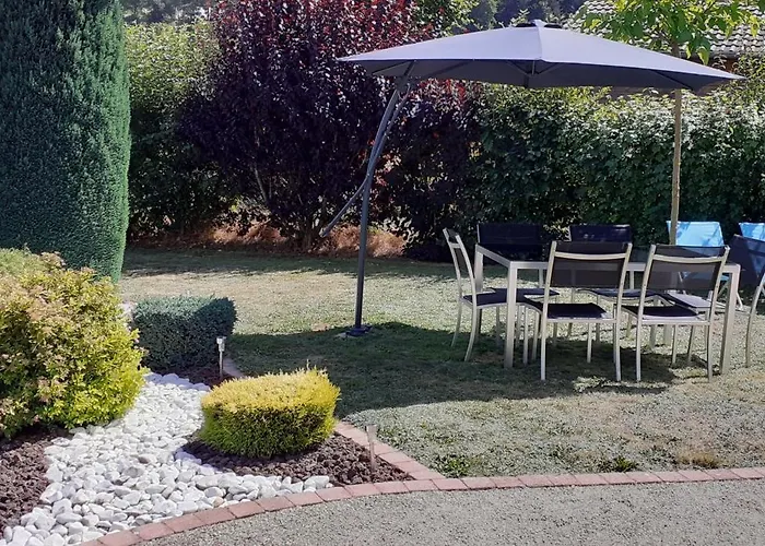 Haute-loire Belle Maison Neuve Plain-pied 4 Etoiles Avec Parc Arbore Clos Villa